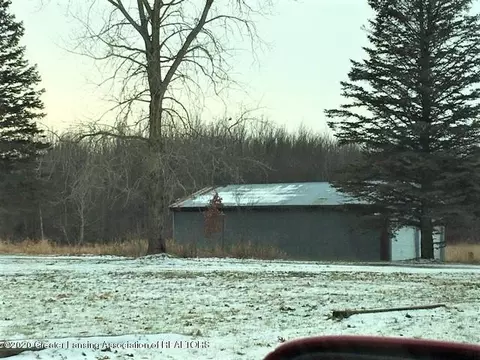 5550 Ballantine Rd, Bath, MI 48808 photo 13