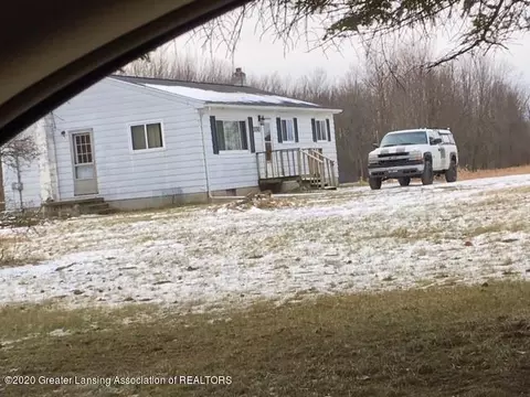 5550 Ballantine Rd, Bath, MI 48808 photo 3