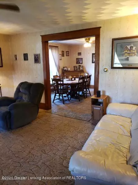 160 E Pine St, Elsie, MI 48831 photo 6