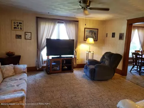 160 E Pine St, Elsie, MI 48831 photo 5