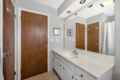 608 Circle Dr, Saint Johns, MI 48879 photo 18