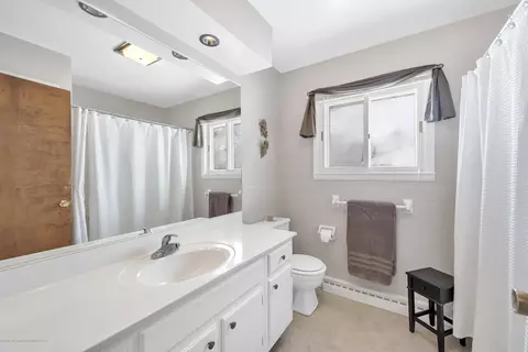 608 Circle Dr, Saint Johns, MI 48879 photo 17