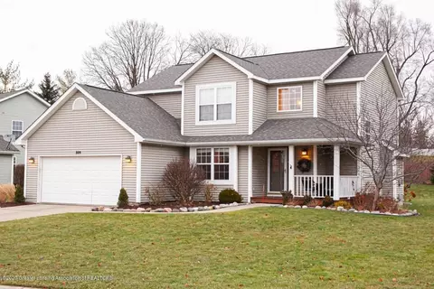 809 Blacksmith Trl, Williamston, MI 48895 photo 2
