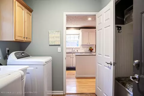 809 Blacksmith Trl, Williamston, MI 48895 photo 12