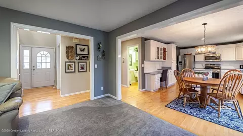 809 Blacksmith Trl, Williamston, MI 48895 photo 8