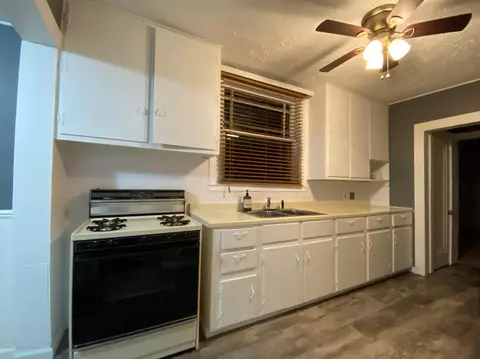 5676 Shaw St, Haslett, MI 48840 photo 4