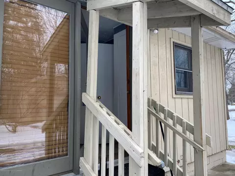 5676 Shaw St, Haslett, MI 48840 photo 3