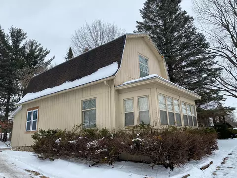 5676 Shaw St, Haslett, MI 48840 photo 2