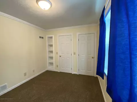 5676 Shaw St, Haslett, MI 48840 photo 12
