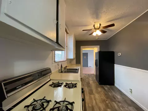 5676 Shaw St, Haslett, MI 48840 photo 5