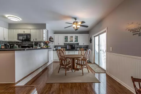 5936 Beuna Pkwy, Haslett, MI 48840 photo 8