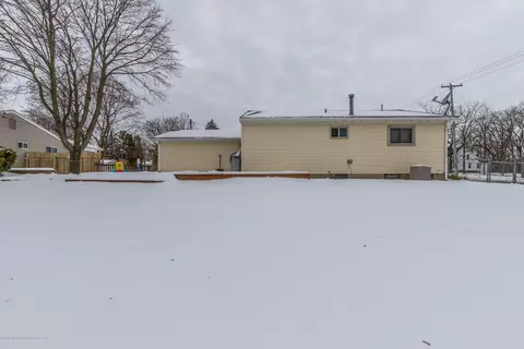 5936 Beuna Pkwy, Haslett, MI 48840 photo 28