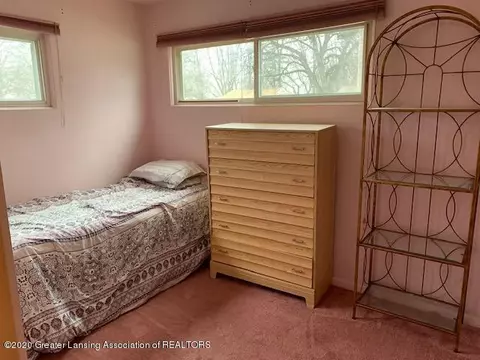 124 E Graham Ave, Lansing, MI 48910 photo 8