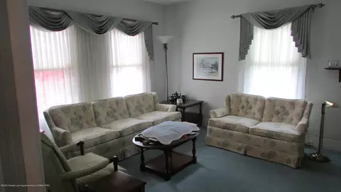 435 Elm St, Mason, MI 48854 photo 5