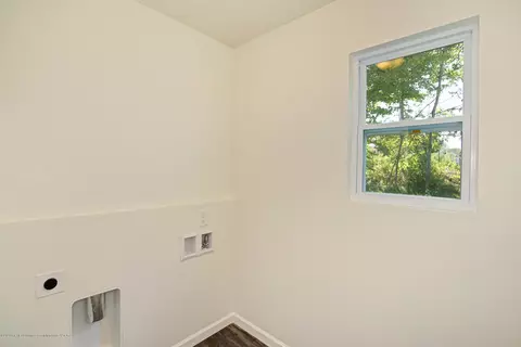 236 Noleigh Ln, Dewitt, MI 48820 photo 9