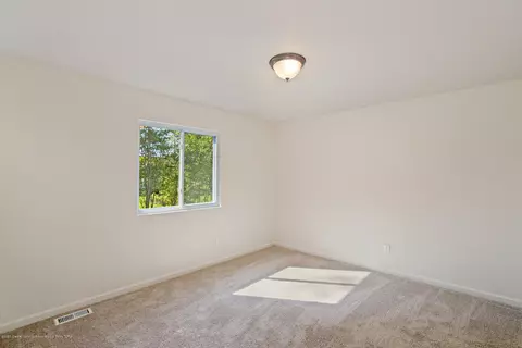236 Noleigh Ln, Dewitt, MI 48820 photo 16