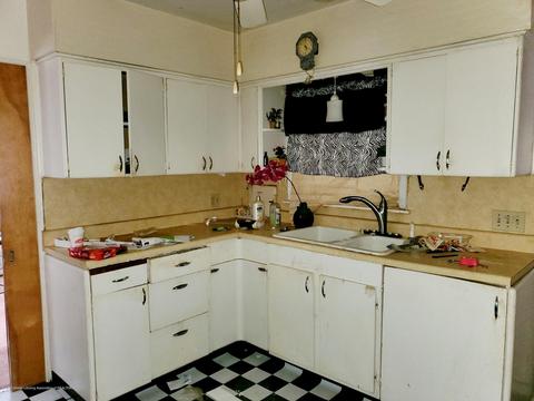 620 Everett Dr, Lansing, MI 48915 photo 9