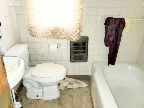 620 Everett Dr, Lansing, MI 48915 photo 16