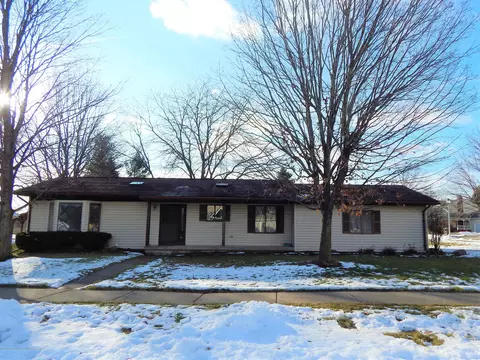 507 Manchester Dr, Dewitt, MI 48820 photo 1