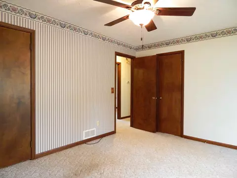 507 Manchester Dr, Dewitt, MI 48820 photo 13