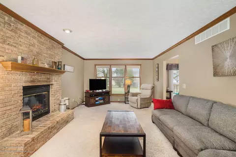 5897 Buttonwood Dr, Haslett, MI 48840 photo 8