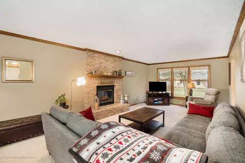 5897 Buttonwood Dr, Haslett, MI 48840 photo 7