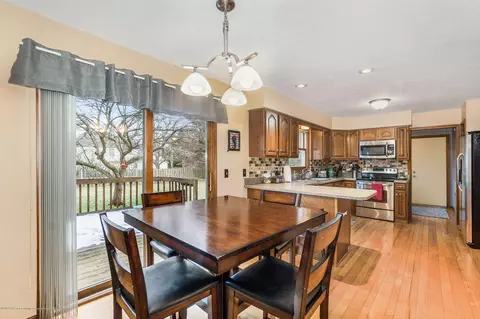 5897 Buttonwood Dr, Haslett, MI 48840 photo 12