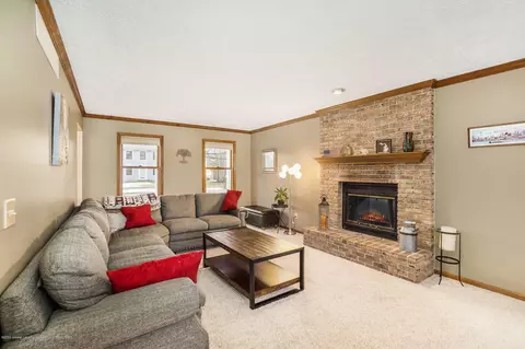 5897 Buttonwood Dr, Haslett, MI 48840 photo 9