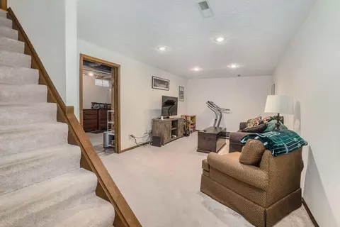 5897 Buttonwood Dr, Haslett, MI 48840 photo 28