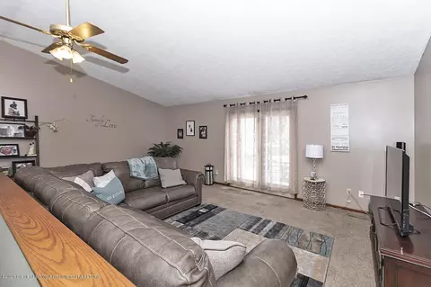 428 Corral Path, Lansing, MI 48917 photo 6