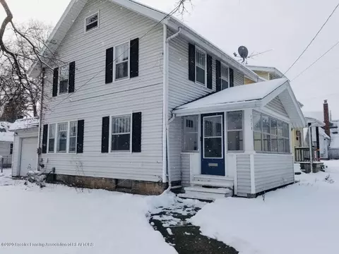 1019 Smith Ave, Lansing, MI 48910 photo 2