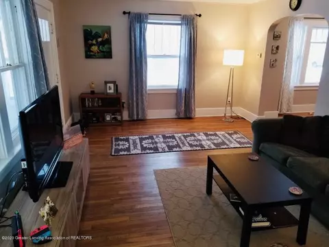 1019 Smith Ave, Lansing, MI 48910 photo 6
