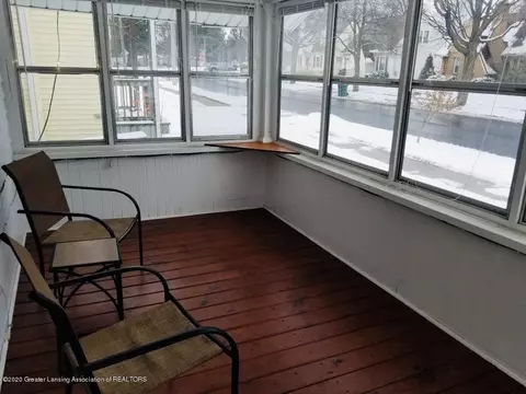 1019 Smith Ave, Lansing, MI 48910 photo 3