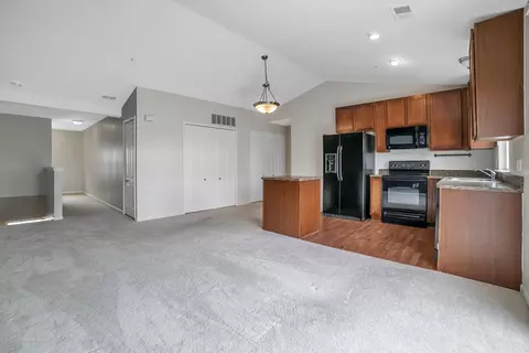257 Wright St, Wixom, MI 48393 photo 6