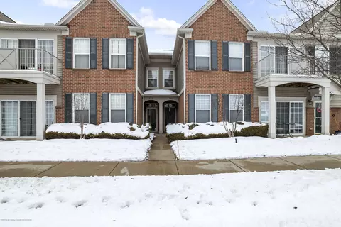257 Wright St, Wixom, MI 48393 photo 2