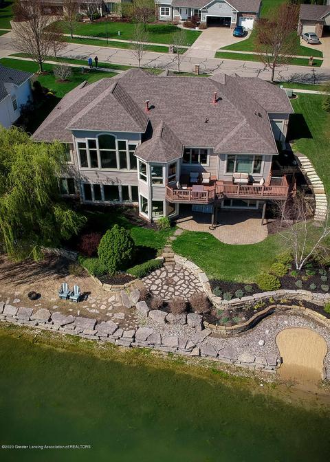 12627 Paradise Dr, Dewitt, MI 48820 photo 3
