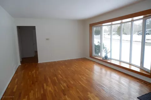 1287 Buckingham Rd, Haslett, MI 48840 photo 7