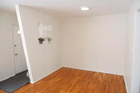 1287 Buckingham Rd, Haslett, MI 48840 photo 6