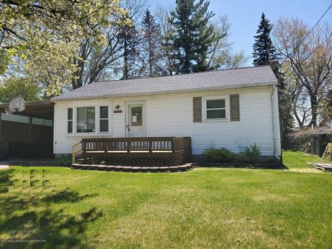 1024 Barr Ave, Lansing, MI 48911 photo 2