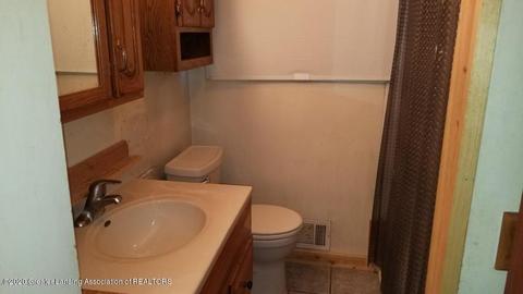 1024 Barr Ave, Lansing, MI 48911 photo 7