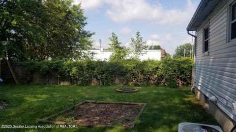 1024 Barr Ave, Lansing, MI 48911 photo 4