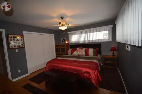 11765 E Andre Dr, Grand Ledge, MI 48837 photo 20