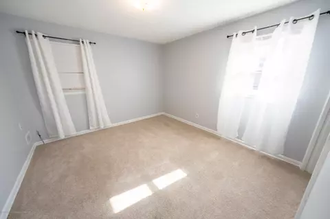 924 Fitting Ave, Lansing, MI 48917 photo 8