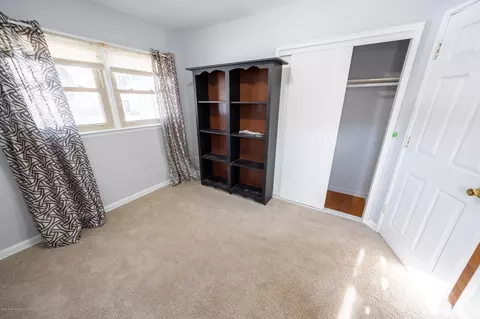 924 Fitting Ave, Lansing, MI 48917 photo 7