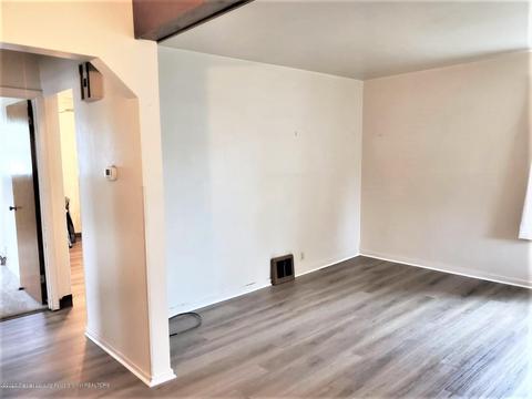 553 E Cavanaugh Rd, Lansing, MI 48910 photo 6