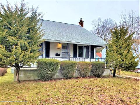 553 E Cavanaugh Rd, Lansing, MI 48910 photo 1