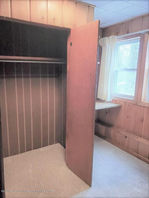 553 E Cavanaugh Rd, Lansing, MI 48910 photo 29