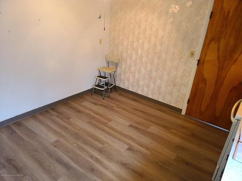 553 E Cavanaugh Rd, Lansing, MI 48910 photo 16