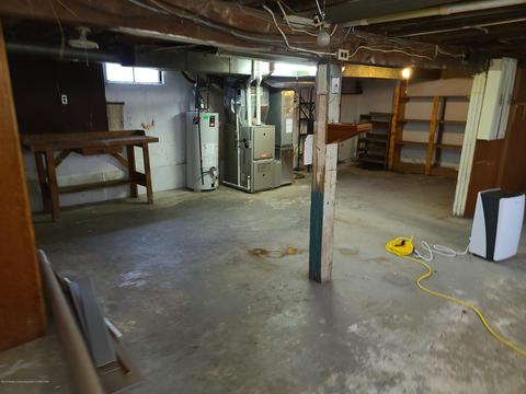553 E Cavanaugh Rd, Lansing, MI 48910 photo 48