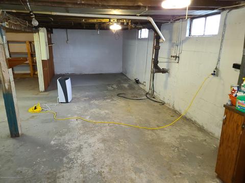 553 E Cavanaugh Rd, Lansing, MI 48910 photo 50